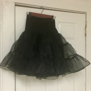 Black ruffle half slip